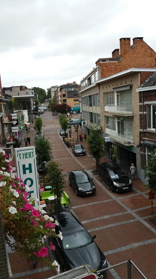 Hotel 'T Hert Genk Exteriör bild